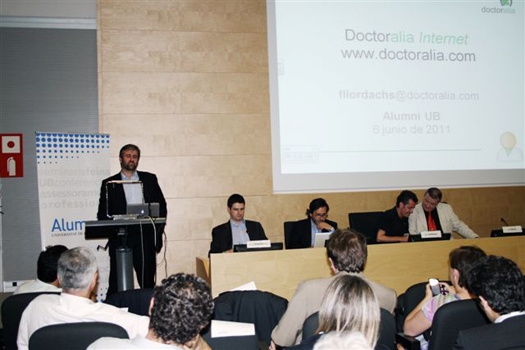 El Dr. Jesús Costa Vila presenta la Mesa redonda INNOVACIÓN Y INICIATIVA EMPRESARIAL SANITARIA