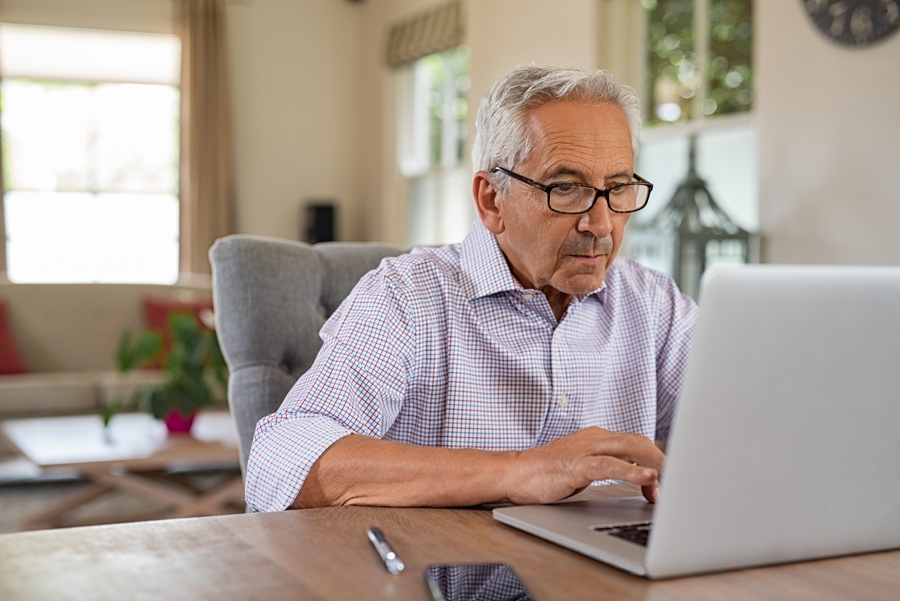 Internet ¿qué me pasa? Uno de cada tres españoles utiliza Internet para autodiagnosticarse la vista