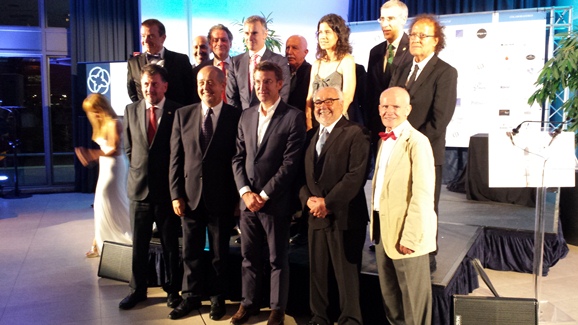 El Dr. Jesús Costa Vila recibe el Título a la Excelencia en Medicina y Ciencias 2015 de la AEGA-CAT